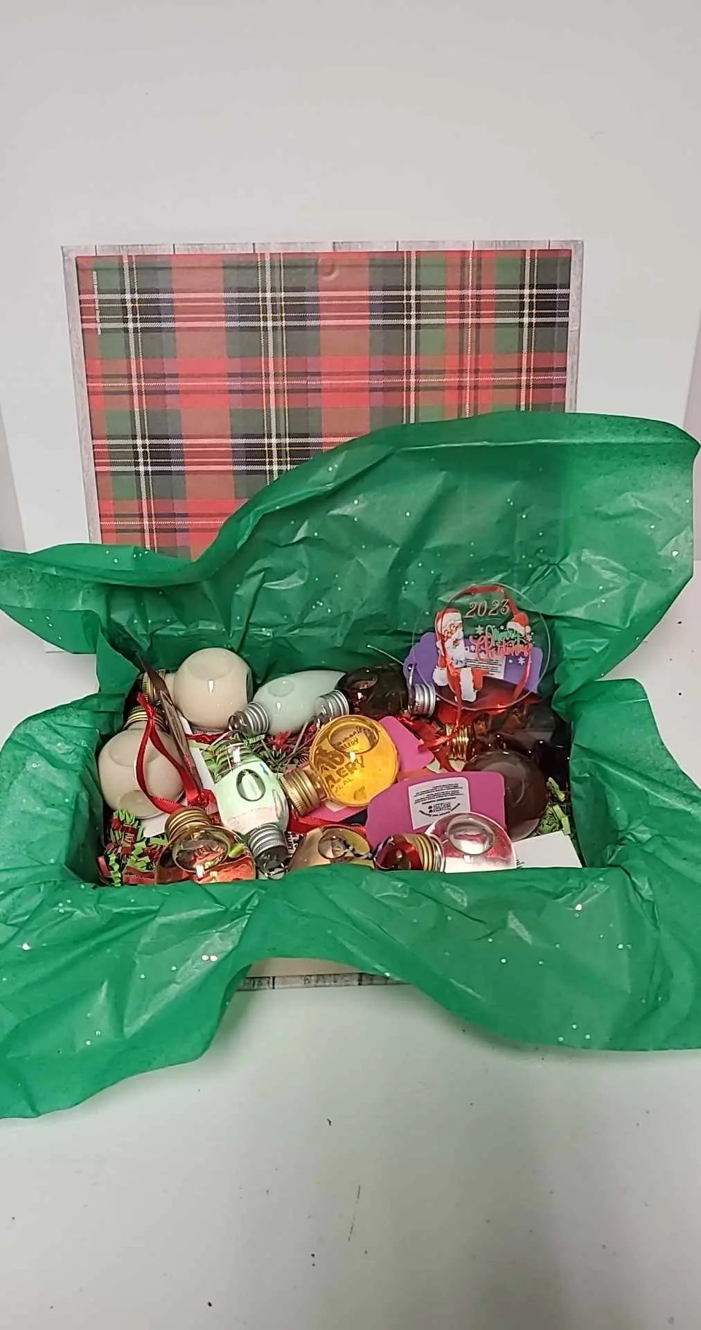 Hoochies Ultimate Christmas Ball Gift Box | Hoochie Hooch Distillery Hoochie Hooch Distillery